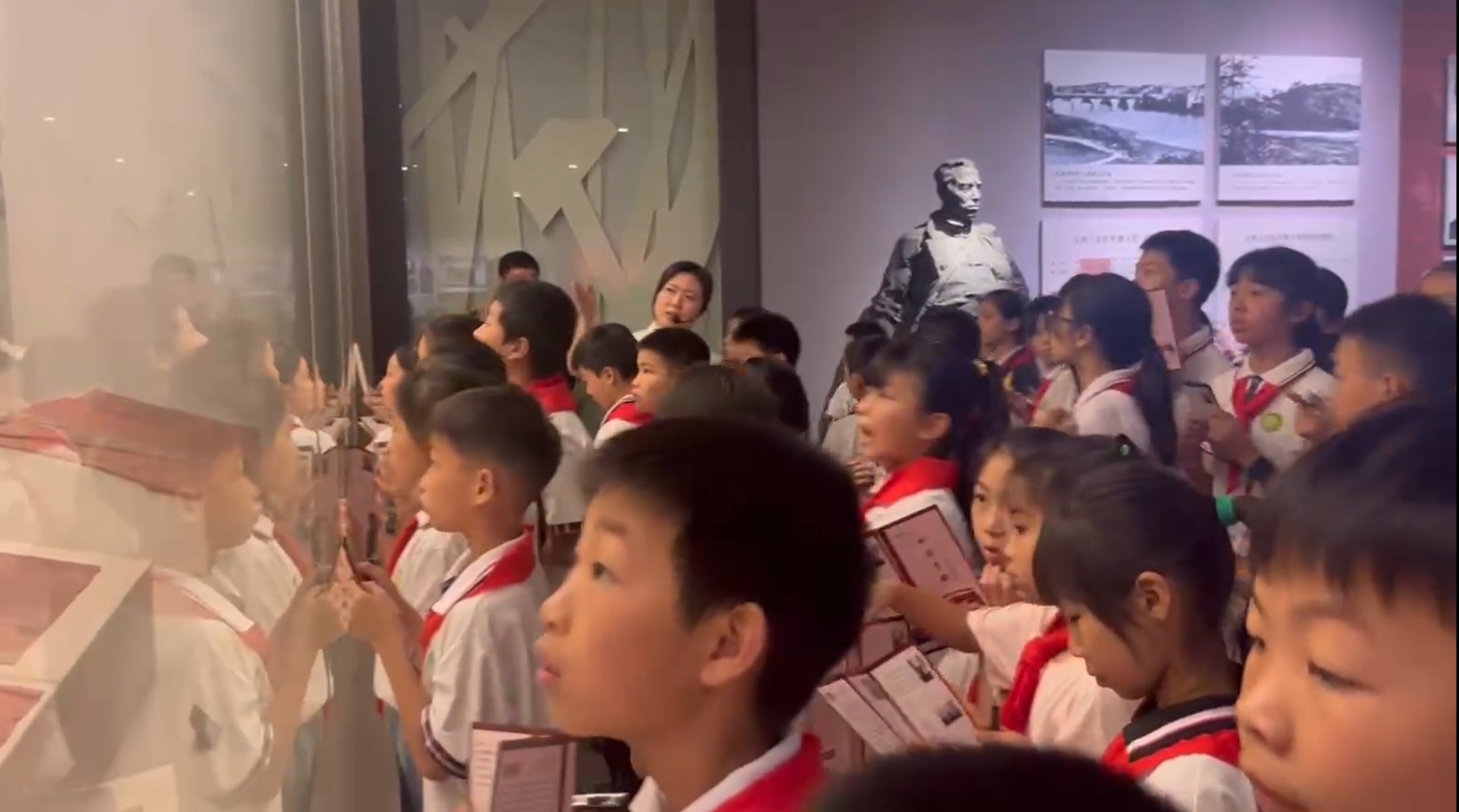 我馆开展“欢庆六一 博物馆探秘之旅”关爱留守儿童系列活动